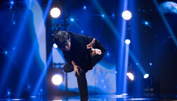 Românii au talent, 15 martie. Indianul Hitesh Patel a făcut senzație pe scenă prin felul în care își poate mișca degetele