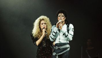 Sheryl Crow face noi dezvăluiri despre Michael Jackson. Ce scene a surprins când cânta cu el în turneu