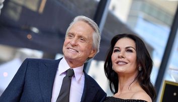 Michael Douglas, imagine adorabilă alături de nepotul său. Cum arată cel mai fericit bunic de la Hollywood