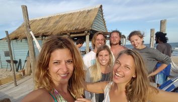 EXCLUSIV - 20 de poveşti de Crăciun ale vedetelor PRO TV: Amalia Enache şi Crăciunul exotic