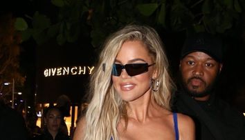 Arată așa, dar e singură de un an de zile. Khloe Kardashian, apariție irezistibilă în public