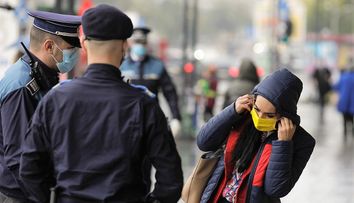 Crește cuantumul amenzilor aplicate românilor pentru încălcarea normelor de protecție sanitară