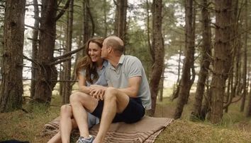 Kate și William, în vacanță pe o insulă grecească preferată de români. Unde au fost surprinși la plajă, alături de cei trei copii ai lor