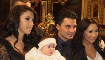 Pur si simplu adorabil! Cum i-a cantat David, fiul Andrei si al lui Catalin Maruta, 