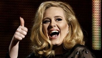Adele a devenit mamica. Artista a nascut un baietel