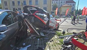 Fiul lui Mihai Leu, implicat într-un accident grav la Timișoara. Mașina lui a spulberat un parapet de beton. Copilotul, transportat de urgență la spital