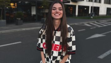 „Leșin, cad jos...” Reacția lui Theo Rose după ce a aflat că va cânta pe aceeași scenă cu Jessie J la București