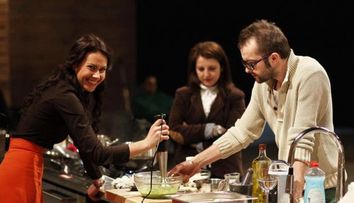 Andreea de la MasterChef, de mana cu sotul si fetita ei:<span style=