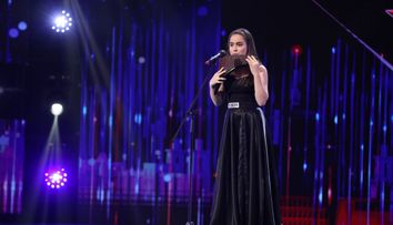 Românii au talent 2021: Xenia Tacu a adus sărbătoarea pe scena talentelor. Interpretarea ei la nai a stârnit ropote de aplauze