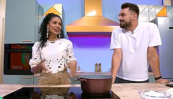 Majda a inaugurat noua bucătărie de la „Vorbește Lumea” cu un tort Napoleon rapid. Rețeta desertului care i-a cucerit pe prezentatori