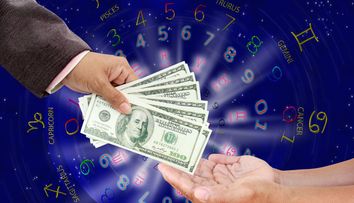 Horoscopul carierei 2024. Zodiile care dau lovitura pe plan profesional și vor avea noroc la bani în noul an