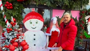 Răzvan Botezatu are târg de Crăciun. Cât costă un pahar cu vin fiert: „Ăsta e doar începutul”