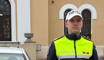 Un polițist din Sebeș a salvat o tânără româncă de la înec, în Creta. Mesajul emoționant al victimei: 
