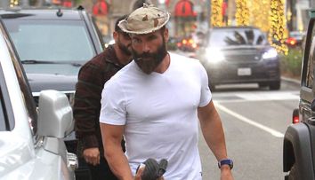 Excentricul Dan Bilzerian a pierdut 1 milion de dolari în 40 de secunde. Mai are 198 de milioane