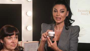 La Beauty Buzz, Raluca vă dezvăluie secretele unui ten impecabil, chiar dacă e matur și ce produse Eau Thermale Avène a folosit pentru un efect spectaculos