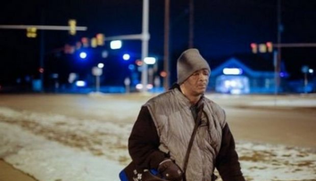 Mergea 33km pe jos in fiecare zi la munca si dormea doar 2 ore pe noapte. Ce s-a intamplat cu el