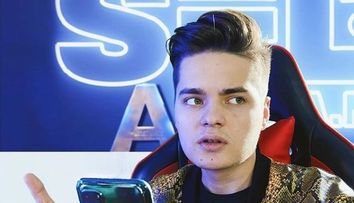 Selly și colegii lui din 5GANG vând măști SOS în timpul pandemiei! 30% din încasări vor fi donate