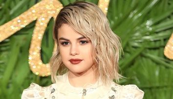 Selena Gomez si Justin Bieber, escapada romantica inainte de Sarbatori. Cum au fost surprinsi cei doi indragostiti