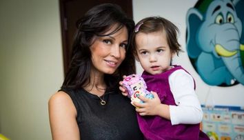 Nicoleta Luciu, fara strop de machiaj. Ce surpriza au avut fanii brunetei