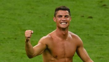 Imaginea cu care Cristiano Ronaldo si-a impresionat admiratorii. Cat de bine arata fotbalistul la bustul gol 