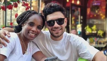 Artistul român care s-a căsătorit în secret cu o prințesă din Africa face nuntă mare și-n România! Vedeta care vrea să fie nașă pentru viitorul sultan: „Uite unde te duce viața…”