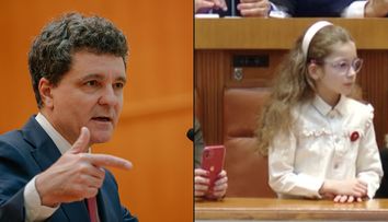 Replica pe care Nicușor Dan a primit-o de la fiica lui, după ce s-a încheiat ceremonia de învestire. Președintele României a fost luat prin surprindere: „A fost cu emoții”