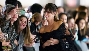 Penelope Cruz, la același eveniment cu sora și fratele ei! Cât de frumoasă este Monica Cruz