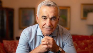 Ce scrie presa rusă despre Călin Georgescu după ce a obținut cele mai multe voturi în primul tur al alegerilor prezidențiale din România