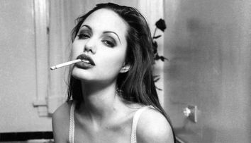 Brad Pitt: Angelina este in continuare o fata rea