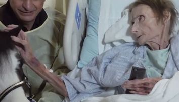 Ultima dorinta a unei batrane bolnave de cancer a emotionat pana la lacrimi. Povestea ei e cu adevarat speciala