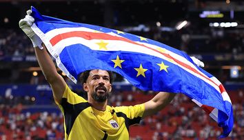 De la anonimat la erou mondial. Povestea lui Vozinha, portarul de 40 de ani al naționalei Capului Verde, care a făcut Spania să se împiedice și a câștigat 5 milioane de urmăritori pe Instagram peste noapte