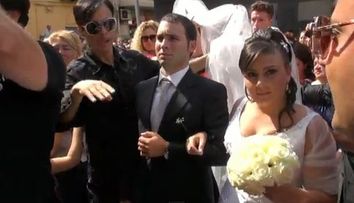Italienii ne-au batut recordul la rochia de mireasa cu cea mai lunga trena. Afla cu cat: