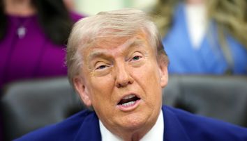 Donald Trump s-a supărat pe o jurnalistă și a făcut-o ”proastă”: ”Nu ești o persoană inteligentă”. Ce întrebare i-a pus aceasta