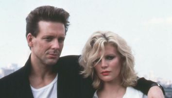 Mickey Rourke, surprins pe strazile din Los Angeles. Cum a ajuns sa arate barbatul care putea avea orice femeie