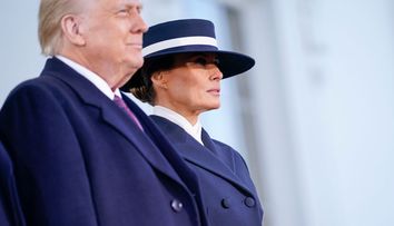 Stilistul Vladimir Tătaru a comentat ținuta Melaniei Trump. Ce spune despre stilul abordat de Prima Doamnă a SUA la ceremonia de învestire a lui Donald Trump: „Această ținută transmite autoritate…”