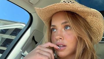 La 29 de ani, are 3 copiii și e cea mai dorită mămică. Cea mai sexy influenceriță e singură din nou