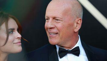 Imagini noi cu Bruce Willis în casa lui din Los Angeles. Cum se simte în prezent actorul diagnosticat cu demență