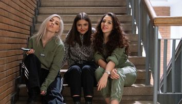 Profu` fii pe fază! Jo se alătură elevilor din serial: „Sezonul acesta doar mi-a deschis apetitul spre film!”