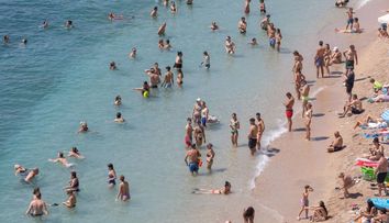 Vacanțe la mare de la doar 53 lei/noapte. Cum se pot face rezervările și în ce perioadă pentru a beneficia de tarifele promoționale