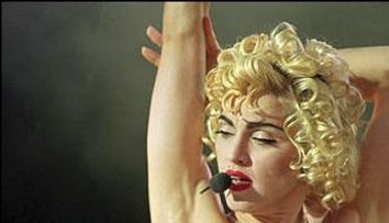 Lenjerie intima super sexy, marca Jean Paul Gaultier! Iti place? FOTO