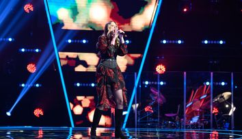 Cine e Maria Crîșmariu, „Fata rea” de la Vocea României 2025 care a întors toate scaunele cu o interpretare cum rar ți-e dat să auzi: „Ai cântat ca și cum ești un artist consacrat!”