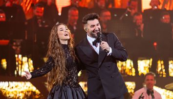 Smiley a creat Armonie memorabilă la Sala Palatului cu 2 concerte pop-simfonice SOLD-OUT în care a plâns, cu părinții, soția și prietenii în sală