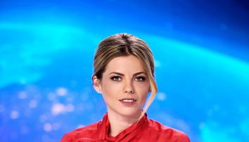 Roxana Hulpe, prezentatoarea Știrile PRO TV, a devenit mamă! „Dumnezeu ne-a trimis o minune”