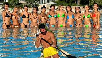 Dan Bilzerian, regele Instagramului, petrecere nebună de Halloween. Imagini din culise