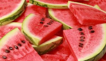 Top 5 motive pentru care sa consumi pepene verde