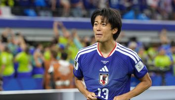 Cine e Keito Nakamura, cel mai seducător fotbalist din naționala Japoniei. Vorbește trei limbi, este singur și s-a remarcat cu ținuta bizară de la Cupa Mondială 2026
