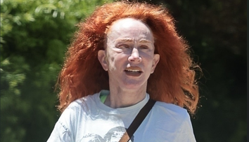 O recunoști? Actrița de la Hollywood a ieșit pe stradă fără perucă și fanii sunt șocați: ”Pare alopecie”
