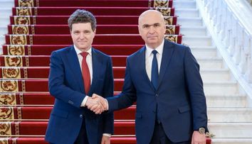 România, la un pas de colaps financiar: toamna poate aduce incapacitatea de plată și oprirea marilor proiecte