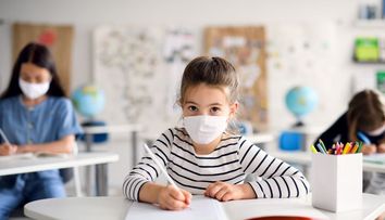 Cel mai nou studiu arată probabilitatea de infectare cu noul coronavirus în scoală, în cazul cursurilor efectuate în clasă