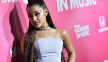 Ariana Grande, acuzată de plagiat. Un artist necunoscut vrea milioane de dolari de la cântăreață